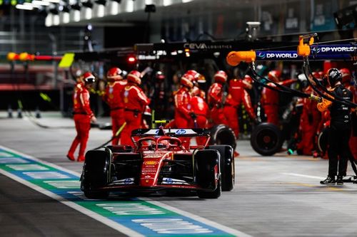 F1 - Sainz rebate Leclerc: Também tenho motivos para estar infeliz