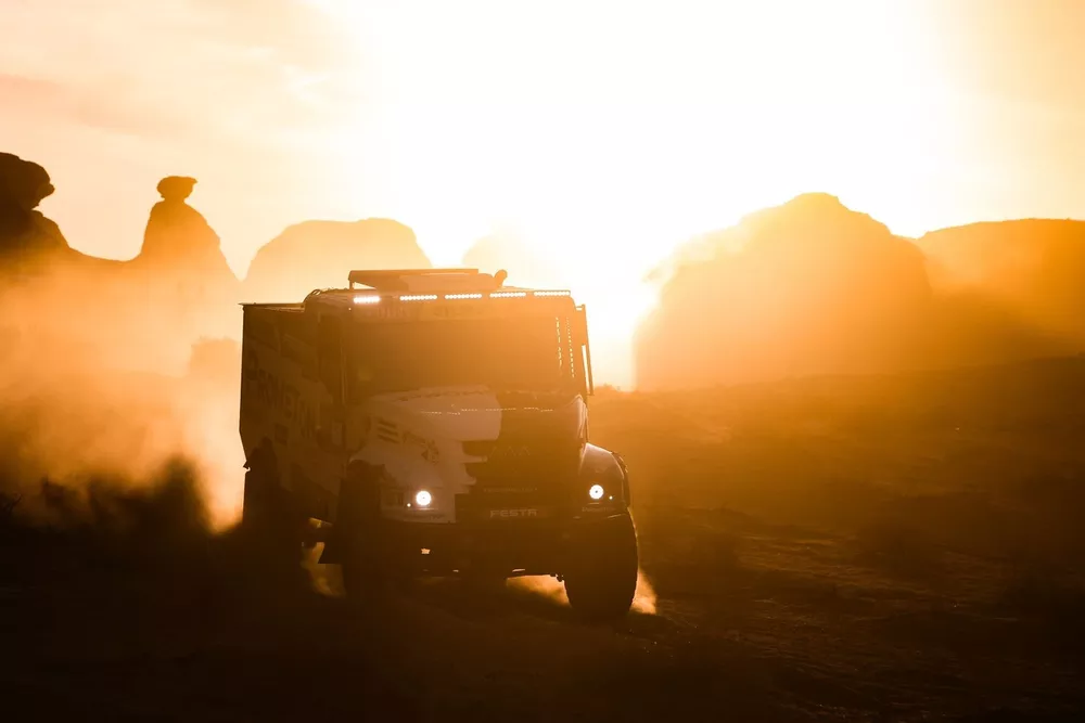 #600 MM Technology Iveco: Martin Macik, Frantisek Tomasek, David Svanda