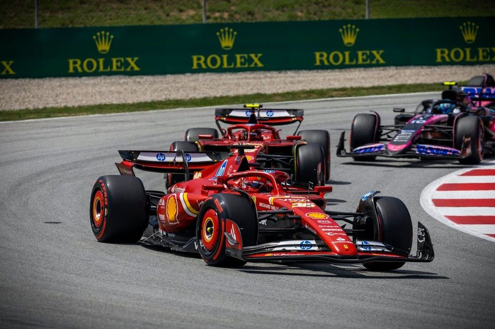 Charles Leclerc, Ferrari SF-24, Carlos Sainz, Ferrari SF-24, Pierre Gasly, Alpine A524