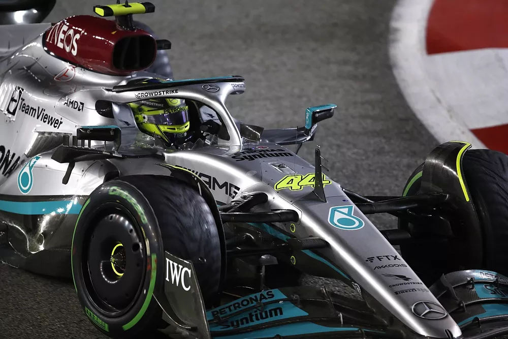 Lewis Hamilton, Mercedes W13