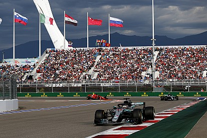 GP Rusia: Hamiton menang berkat bantuan team order