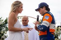 Cacá Bueno renova votos de casamento no autódromo de Goiânia