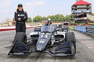 タチアナカルデロン直筆サイン入り2Lサイズ写真…Tatiana Calderón Tatiana Calderon Signed Autographed 8 x 10 Photo Indy Car