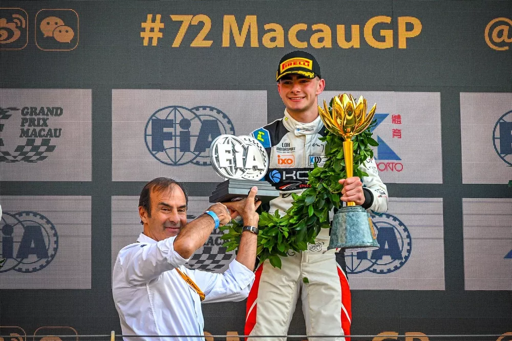 Theophile Nael, KCMG ENYA by Pinnacle Motorsport 