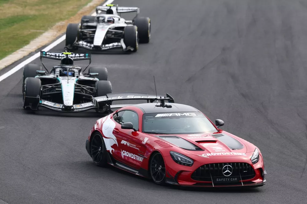 Safety car, Andrea Kimi Antonelli, Mercedes, Valtteri Bottas, Cadillac Racing