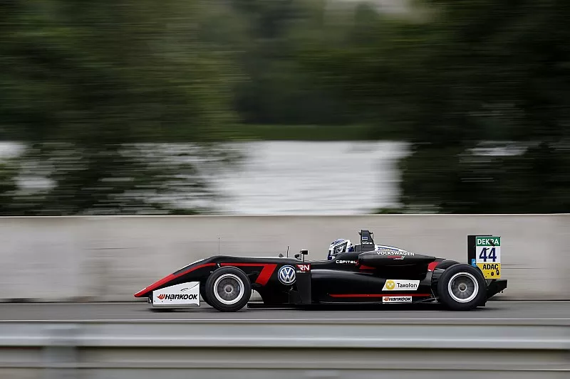 J&uuml;ri Vips, Motopark Dallara F317 - Volkswagen