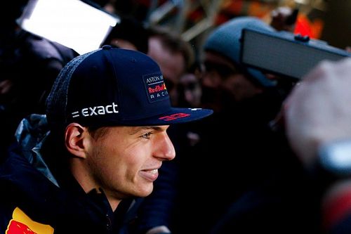 Verstappen no est&aacute; preocupado por el juego mental en la F1