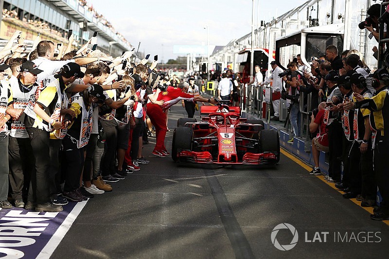 Vettel sonríe ante Hamilton; Alonso cierra el top 5 en Australia