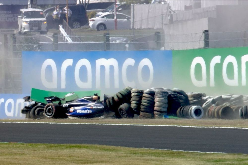 Choque Alex Albon, Williams, Daniel Ricciardo, RB