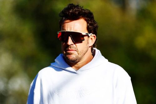 F1: Alonso não vai deixar que outros "ditem seu destino", e afirma que Aston tem prioridade