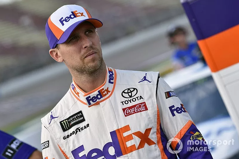  Denny Hamlin, Joe Gibbs Racing, Toyota Camry FedEx Office