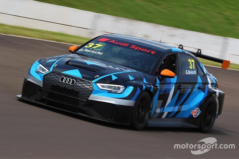 Audi RS3 LMS do piloto Guilherme Reischl