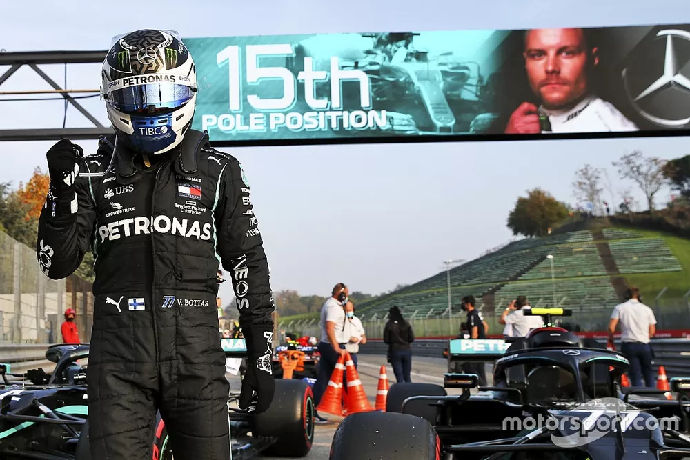 Ganador de la pole position Valtteri Bottas, Mercedes F1