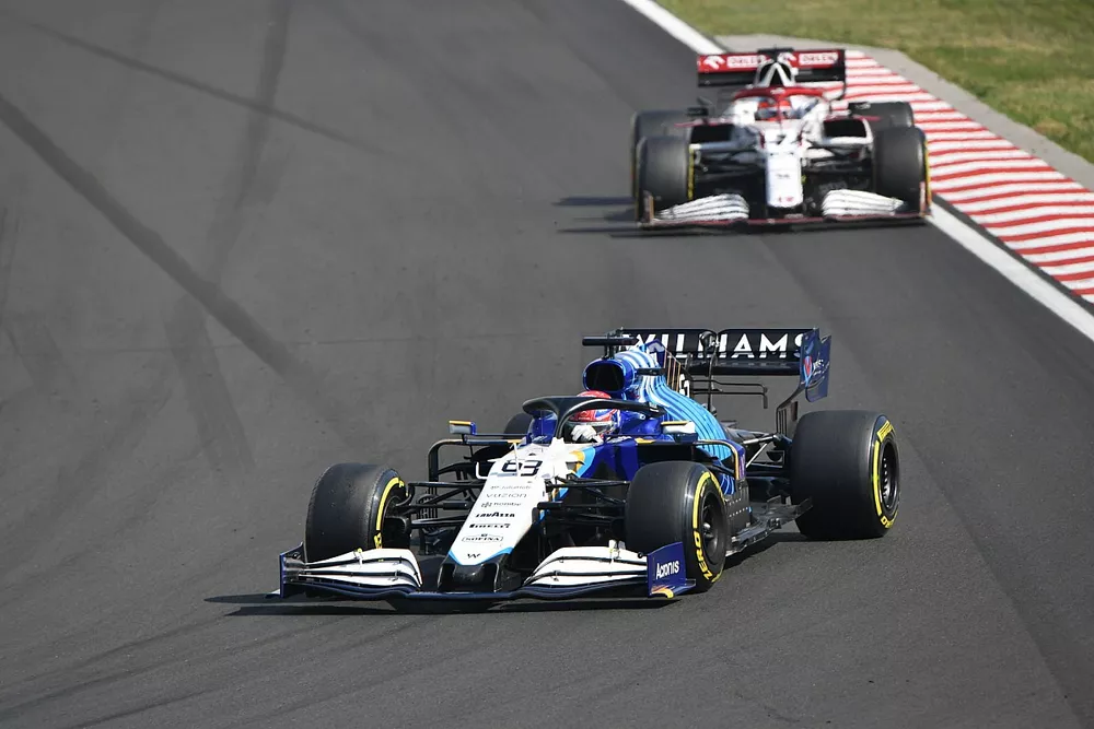 George Russell, Williams FW43B, Kimi Raikkonen, Alfa Romeo Racing C41