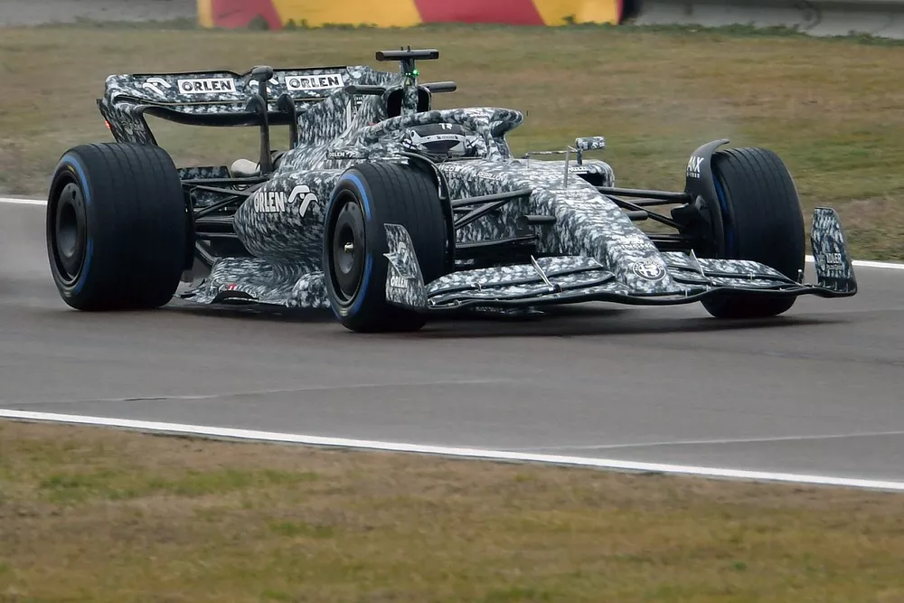 Valtteri Bottas, Alfa Romeo C42  
