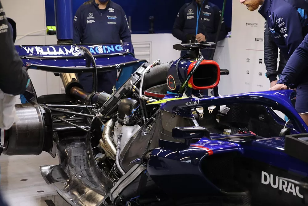 Detalle del motor del Williams FW44