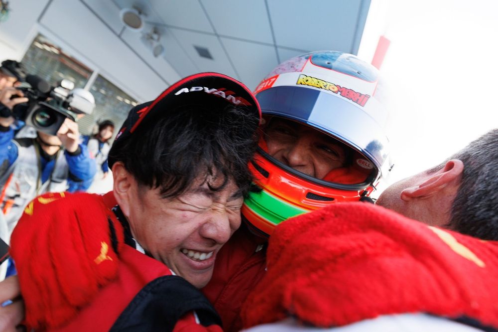 VELOREXフェラーリ“26台抜き”劇的勝利の裏側。超ストイックな元