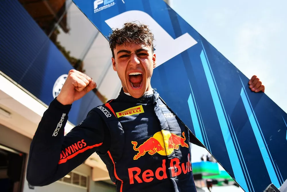 Il vincitore della gara Arvid Lindblad, Campos Racing