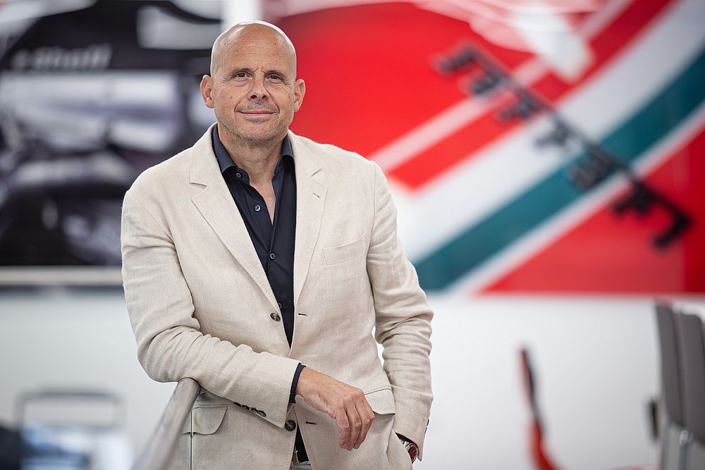 Driven Lifestyle de Motorsport Network presenta un nuevo ecosistema automovil&iacute;stico de lujo, The duPont REGISTRY Group