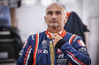 Tarquini a secco a Wuhan, ma ancora leader: "Troppo peso sulla mia Hyundai"