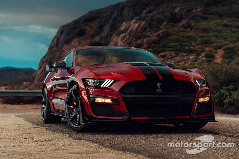 Ford продав перший новий Shelby GT500 за 1,1 млн. доларів