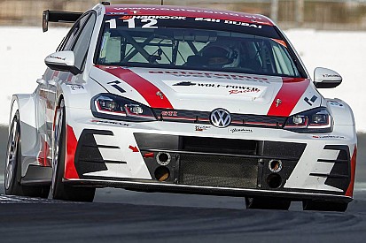A Dubai la Volkswagen della Autorama/Wolf-Power vince fra le TCR
