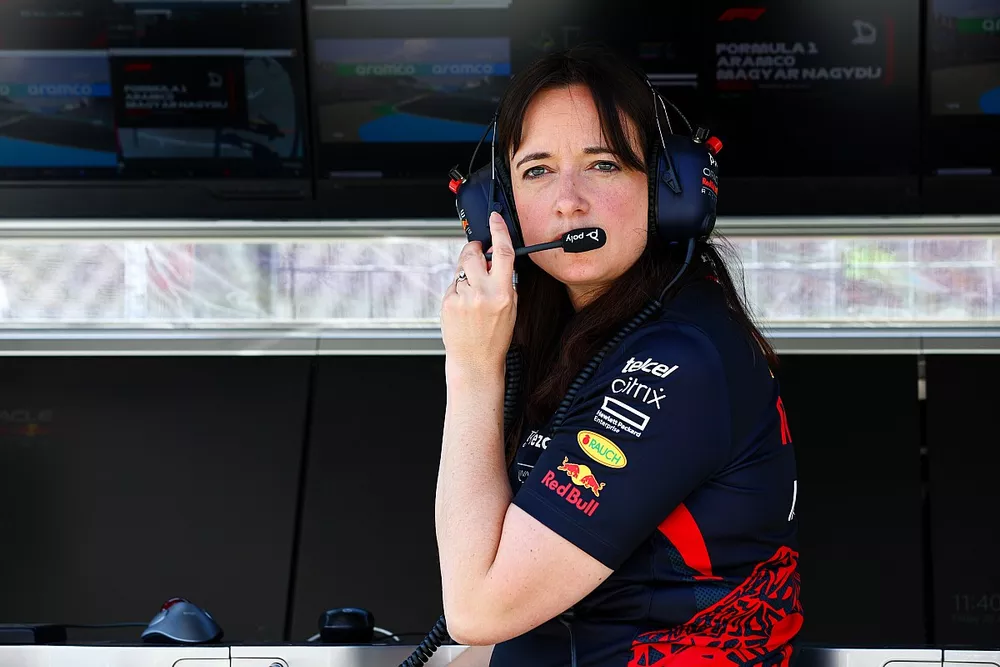 Hannah Schmitz, jefa de estrategia en Red Bull Racing