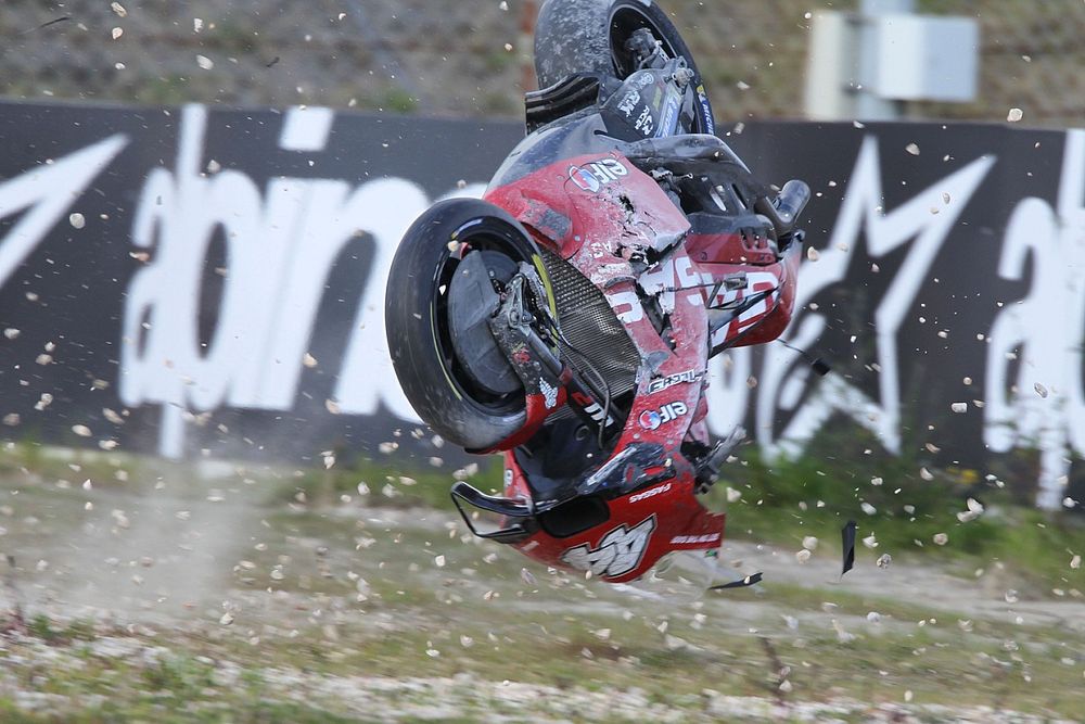 Pol Espargaro, Tech3 GASGAS Factory Racing crash