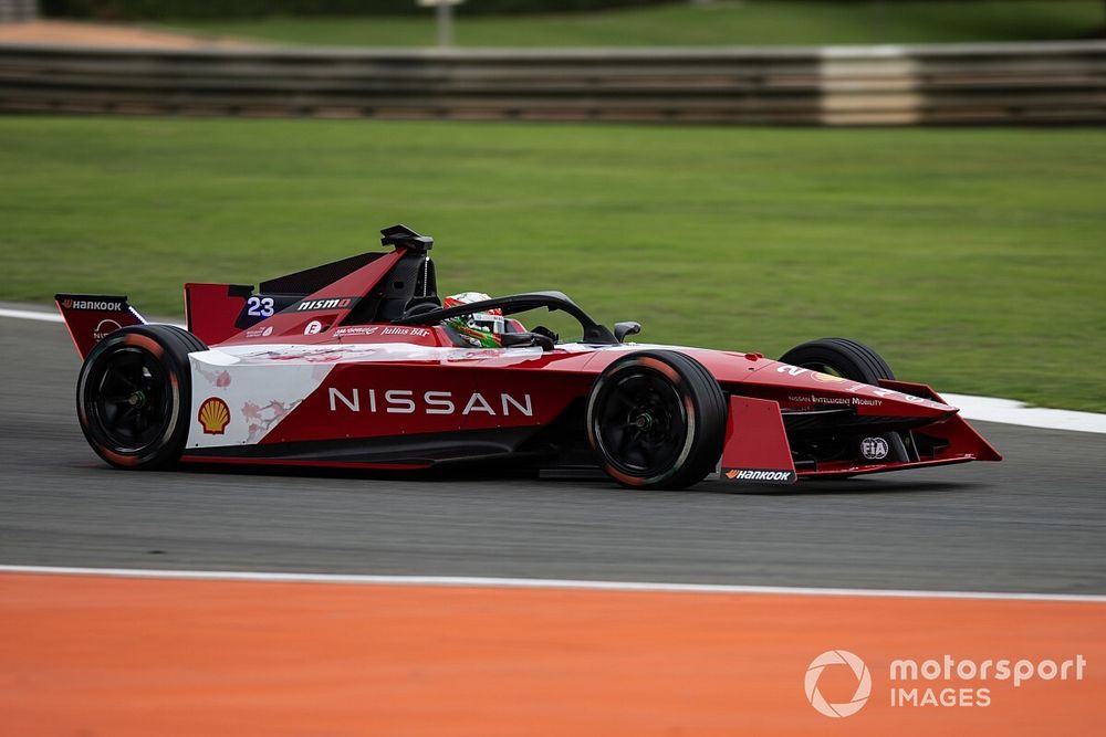 Sacha Fenestraz, Nissan