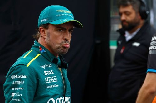 Alonso revela el motivo de su minuciosa inspección del McLaren en Zandvoort