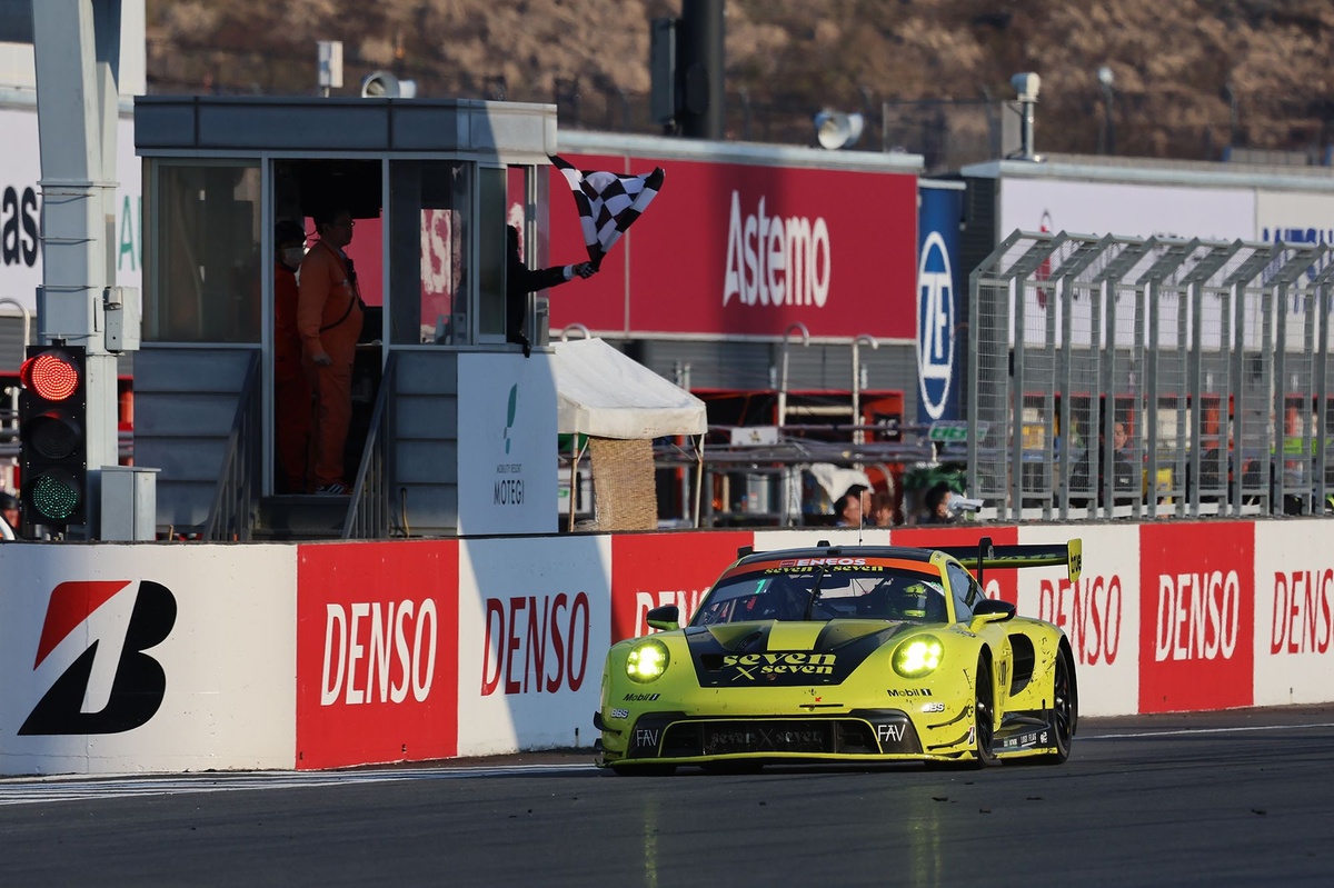 スーパー耐久開幕戦もてぎ｜seven × seven ポルシェがデビューウイン