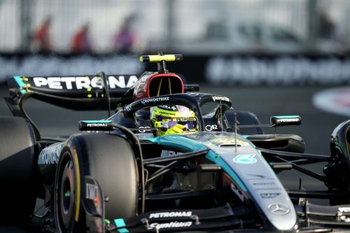 Co przeszkadzało Hamiltonowi?