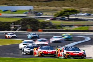 IGTC | Serra con Brown e Mostert sulla Ferrari-Arise a Bathurst