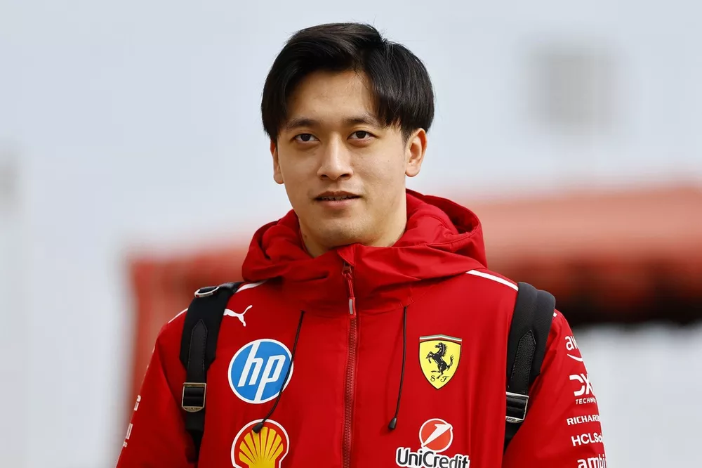 Guanyu Zhou, Ferrari
