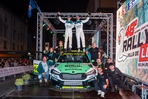 Cohete Suárez arrolla en Llanes y lidera el campeonato