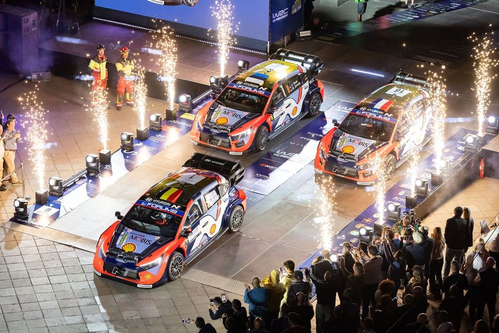 Thierry Neuville, Martijn Wydaeghe, Hyundai World Rally Team Hyundai i20 N Rally1, Ott T&auml;nak, Martin J&auml;rveoja, Hyundai World Rally Team Hyundai i20 N Rally1, Adrien Fourmaux, Alexandre Coria, Hyundai World Rally Team Hyundai i20 N Rally1