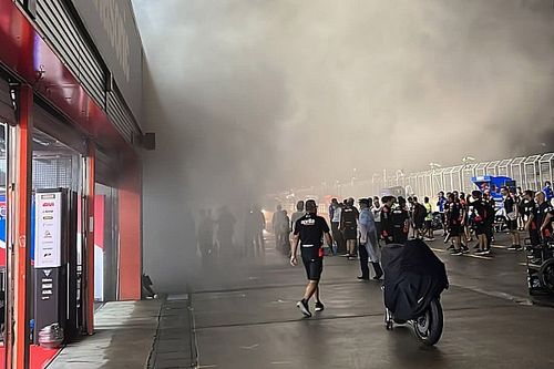 Equipe da Moto2 escapa ilesa de incêndio nos boxes em Motegi