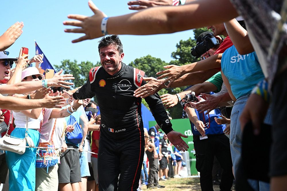 Norman Nato, Nissan Formula E Team, segunda posici&oacute;n, va al podio
