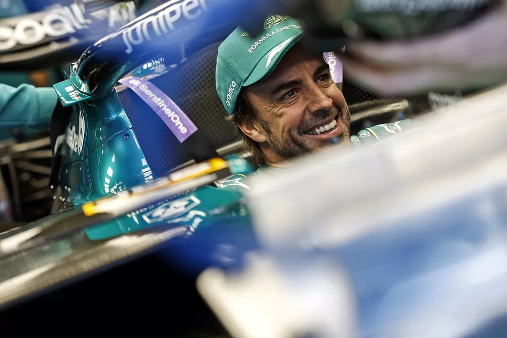 Fernando Alonso, Aston Martin AMR23 