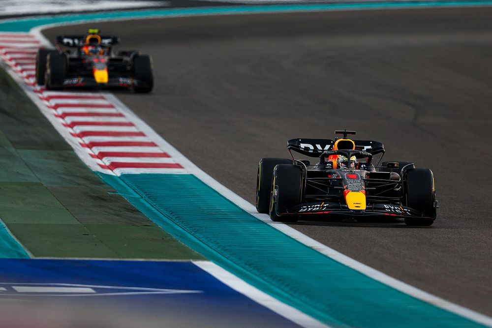 Max Verstappen, Red Bull Racing RB18, Sergio Perez, Red Bull Racing RB18