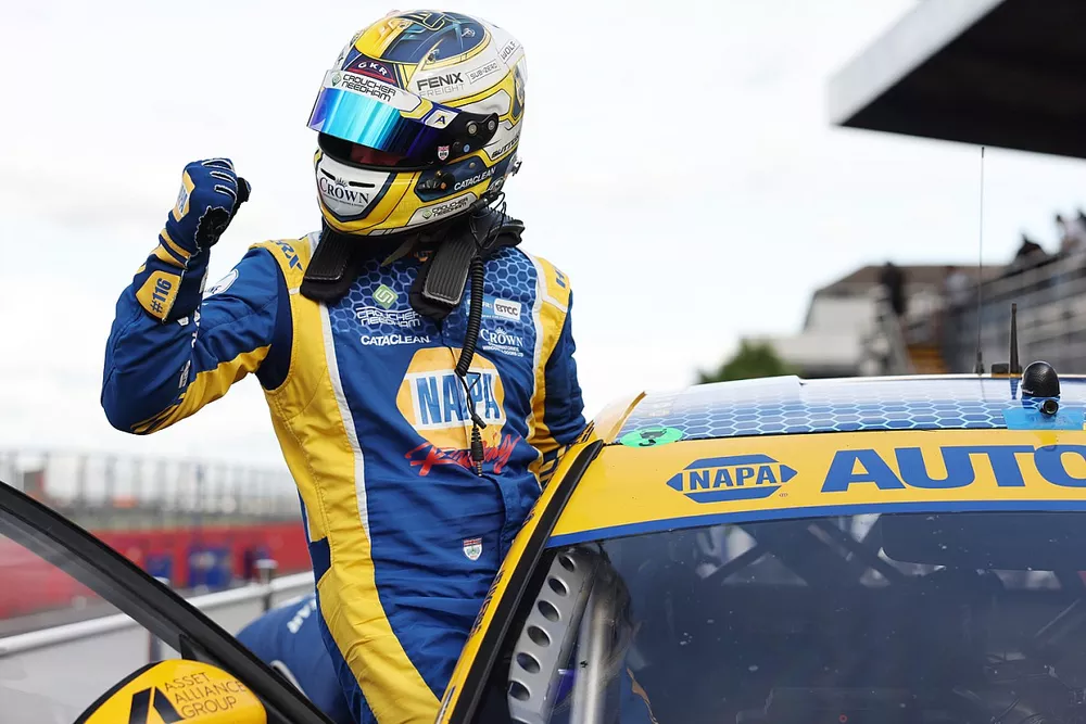 Pole sitter Ashley Sutton, NAPA Racing UK Ford Focus ST