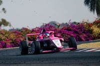 F4 Brasil: Rafaela Ferreira se torna a primeira mulher a vencer na categoria