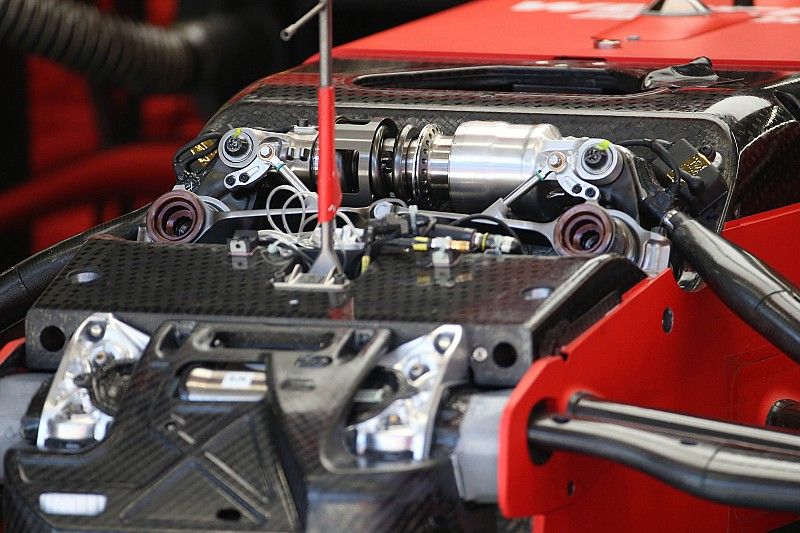 Suspensión delantera del Ferrari SF1000