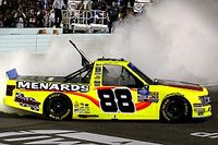 Champion ohne Saisonsieg: Matt Crafton holt NASCAR Truck-Titel 2019