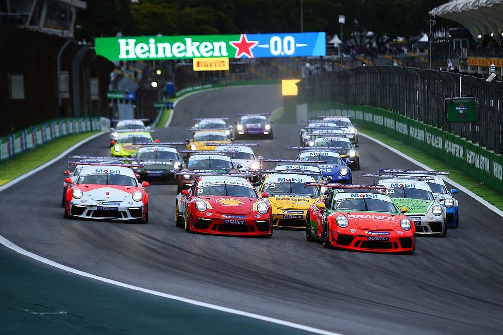 Largada da Porsche Cup em Interlagos