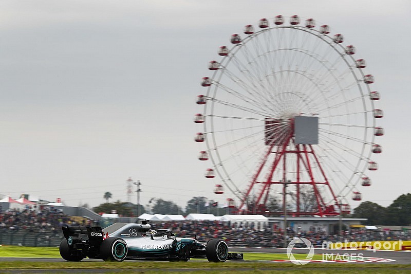 Hamilton y Mercedes aplastan a sus rivales en los libres 2 de Suzuka