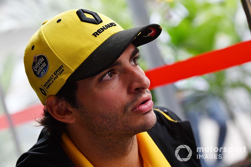 Renault відпустила Сайнса на тести з McLaren