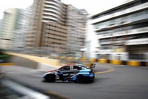 Victoria de Vervisch, con Muller muy cerca del t&iacute;tu&iacute;lo