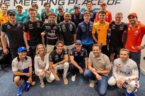 F1: Foto com Verstappen e Russell juntos "foi de propósito", afirma Wurz