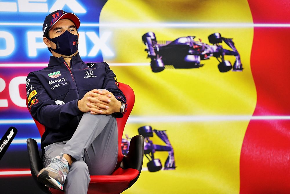 Sergio Pérez, Red Bull Racing, en la conferencia de prensa